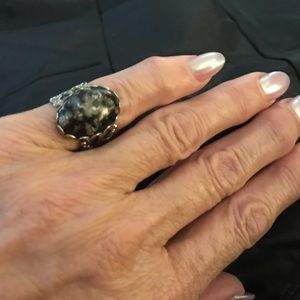 Silvertone Ring with black, brown, gold stone